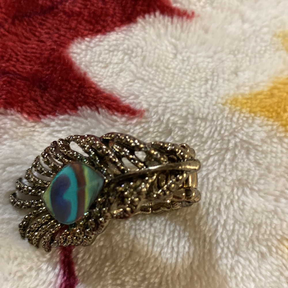 Ring - Picture 3 of 5